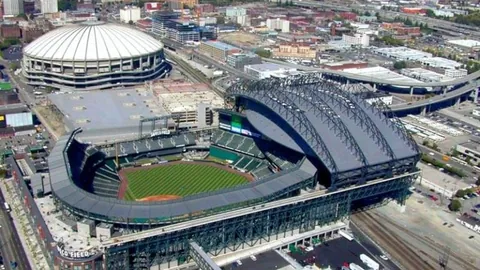 《布里奇顿第一季回归篇：揭秘第四季首波精彩影评》